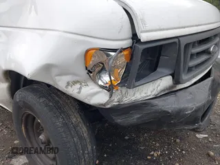 2006 Ford Econoline Cargo with VIN 1FTNS24W46DA75067, listed as a IAAI auction lot 42019008 with 479,196 mi miles. Bid and sale history available at carsss.com. Image 6.