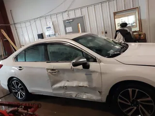 2019 Subaru Legacy Special Sports z VIN 4S3BNAR69K3036049, wystawiony jako IAAI lot #41597566 z przebiegiem 101 170 mil mil oraz . Historia ofert i sprzedaży dostępna na DreamBid. Obrazek 13.