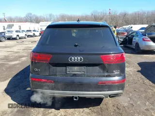 2017 Audi Q7 Premium Plus with VIN WA1LAAF79HD004552, listed as a IAAI auction lot 41643230 with 172,901 mi miles. Bid and sale history available at carsss.com. Image 16.