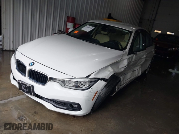 2018 BMW 3 Series 320i xDrive with VIN WBA8E5G56JNU47338, listed as a IAAI auction lot 41238204 with 54,596 mi miles. Bid and sale history available at carsss.com. Image 17.