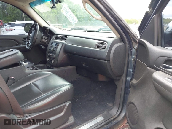 2007 Chevrolet Tahoe Police with VIN 1GNEC030X7R390160, listed as a IAAI auction lot 42241910 with 254,091 mi miles and . Bid and sale history available at DreamBid. Image 5.