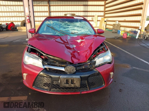 2017 Toyota Camry XLE z VIN 4T1BF1FKXHU644451, wystawiony jako IAAI lot #41187108 z przebiegiem 75 501 mil mil oraz . Historia ofert i sprzedaży dostępna na DreamBid. Obrazek 12.