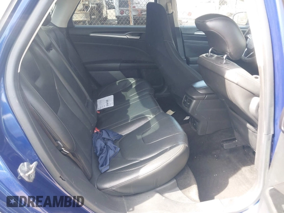 2013 Ford Fusion Titanium with VIN 3FA6P0K98DR167591, listed as a IAAI auction lot 42110477 with 160,971 mi miles. Bid and sale history available at carsss.com. Image 8.