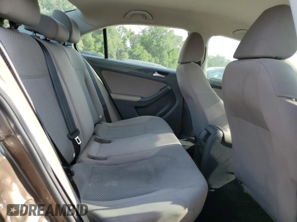 2014 Volkswagen Jetta S with VIN 3VW2K7AJXEM209993, listed as a Copart auction lot 54920565 with 130,466 mi miles and Clean title. Bid and sale history available at DreamBid. Image 10.