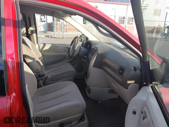 2006 Chrysler Town & Country Touring with VIN 2A4GP54L06R871145, listed as a IAAI auction lot 42199513 with 141,772 mi miles and . Bid and sale history available at DreamBid. Image 5.