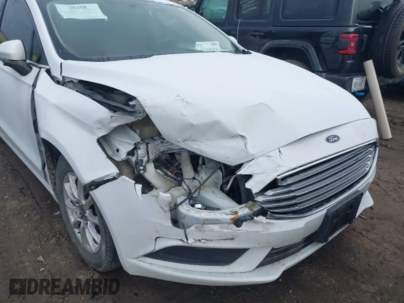 2017 Ford Fusion S with VIN 3FA6P0G71HR260823, listed as a IAAI auction lot 41690056 with 177,525 mi miles. Bid and sale history available at carsss.com. Image 6.