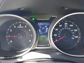 2017 Hyundai Veloster with VIN KMHTC6AD2HU316217, listed as a IAAI auction lot 42055616 with 93,531 mi miles. Bid and sale history available at carsss.com. Image 7.