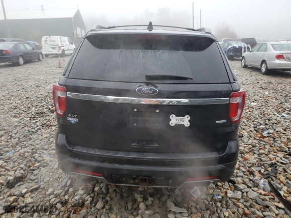 2018 Ford Explorer XLT with VIN 1FM5K8DH7JGC59605, listed as a Copart auction lot 77468614 with 60,136 mi miles and Salvage Title. Bid and sale history available at carsss.com. Image 6.