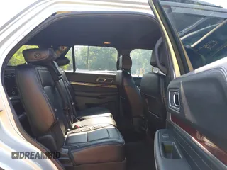 2017 Ford Explorer Platinum с VIN 1FM5K8HT6HGD17843, выставлен на аукционе IAAI как лот 42389653 с пробегом 135 820 миль миль и . История ставок и продаж доступна на DreamBid. Изображение 8.