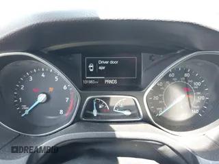 2015 Ford Focus SE с VIN 1FADP3F25FL332956, выставлен на аукционе IAAI как лот 42452810 с пробегом 131 983 миль миль и . История ставок и продаж доступна на DreamBid. Изображение 7.
