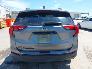 2021 GMC Terrain SLE z VIN 3GKALMEV4ML376480, wystawiony jako IAAI lot #42219837 z przebiegiem 61 595 mil mil oraz . Historia ofert i sprzedaży dostępna na DreamBid. Obrazek 17.