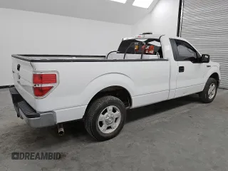 2011 Ford F-150 XL z VIN 1FTMF1CM7BKD43495, wystawiony jako Copart lot #55725435 z przebiegiem 228 298 mil mil oraz Czysty tytuł • Clean title. Historia ofert i sprzedaży dostępna na DreamBid. Obrazek 3.
