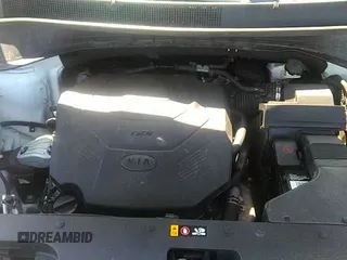 2019 Kia Sorento LX with VIN 5XYPG4A5XKG551092, listed as a IAAI auction lot 43081820 with 119,891 mi miles and . Bid and sale history available at DreamBid. Image 18.