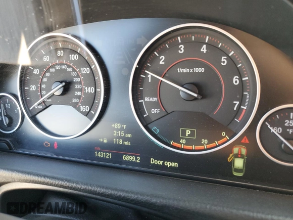 2013 BMW 3 Series 328i z VIN WBA3C1C54DF441227, wystawiony jako Copart lot #49172565 z przebiegiem 143 121 mil mil oraz Szkoda całkowita • Salvage title. Historia ofert i sprzedaży dostępna na DreamBid. Obrazek 9.
