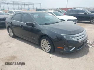 2010 Ford Fusion Hybrid z VIN 3FADP0L39AR268118, wystawiony jako IAAI lot #42261103 z przebiegiem 221 911 mil mil oraz . Historia ofert i sprzedaży dostępna na DreamBid. Obrazek 1.