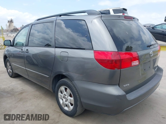 2004 Toyota Sienna CE with VIN 5TDZA23C14S001411, listed as a IAAI auction lot 42136241 with 161,230 mi miles. Bid and sale history available at carsss.com. Image 3.