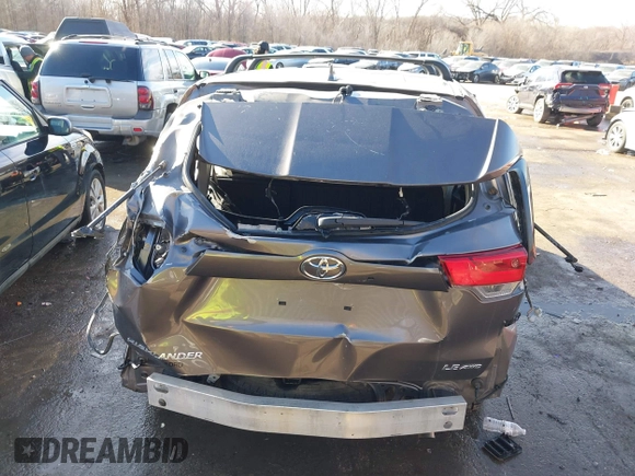 2019 Toyota Highlander LE with VIN 5TDBZRFH7KS978415, listed as a IAAI auction lot 41653130 with 101,245 mi miles and . Bid and sale history available at DreamBid. Image 18.
