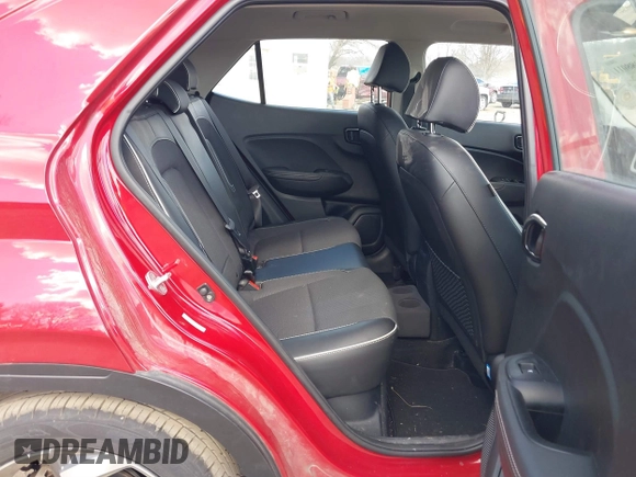2022 Hyundai Venue SEL z VIN KMHRC8A39NU186851, wystawiony jako IAAI lot #41888011 z przebiegiem 50 773 mil mil oraz . Historia ofert i sprzedaży dostępna na DreamBid. Obrazek 8.