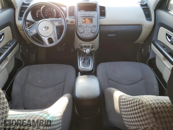 2013 Kia Soul + z VIN KNDJT2A65D7501232, wystawiony jako Copart lot #42300485 z przebiegiem 148 800 mil mil oraz Szkoda całkowita • Salvage title. Historia ofert i sprzedaży dostępna na DreamBid. Obrazek 8.