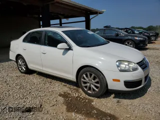 2010 Volkswagen Jetta SEL with VIN 3VWRX7AJ0AM047012, listed as a Copart auction lot 59076515 with 189,464 mi miles and Salvage title. Bid and sale history available at DreamBid. Image 4.