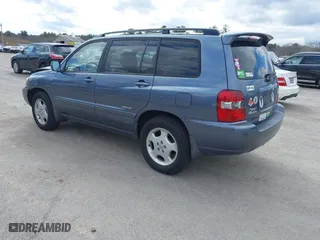 2006 Toyota Highlander w/3rd Row with VIN JTEEP21A160163829, listed as a IAAI auction lot 41889666 with 212,744 mi miles. Bid and sale history available at carsss.com. Image 3.