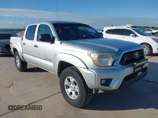 2012 Toyota Tacoma z VIN 5TFLU4ENXCX034732, wystawiony jako IAAI lot #42226001 z przebiegiem 278 655 mil mil oraz . Historia ofert i sprzedaży dostępna na DreamBid. Obrazek 1.