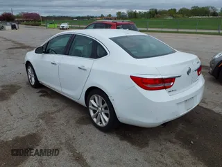 2014 Buick Verano with VIN 1G4PP5SK6E4109791, listed as a IAAI auction lot 42086690 with 182,908 mi miles. Bid and sale history available at carsss.com. Image 3.