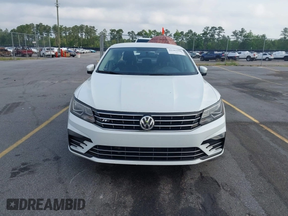 2018 Volkswagen Passat S z VIN 1VWAA7A39JC016259, wystawiony jako IAAI lot #42382550 z przebiegiem 89 143 mil mil oraz . Historia ofert i sprzedaży dostępna na DreamBid. Obrazek 13.