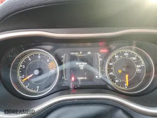 2016 Jeep Cherokee Altitude with VIN 1C4PJMCB0GW272264, listed as a Copart auction lot 84877824 with 160,834 mi miles and Salvage Title. Bid and sale history available at carsss.com. Image 9.