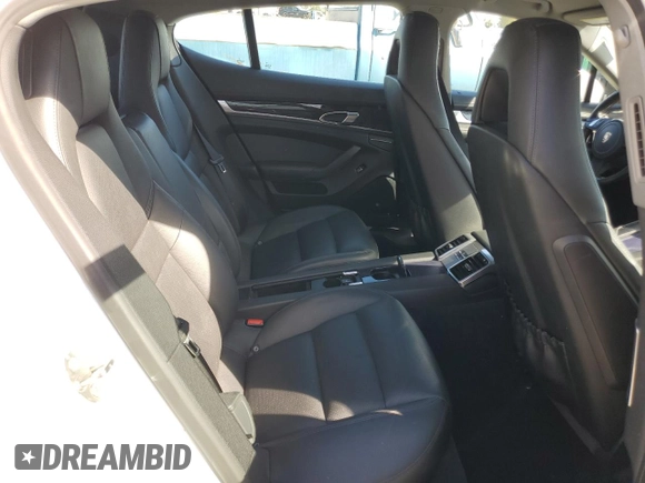 2014 Porsche Panamera z VIN WP0AA2A74EL014241, wystawiony jako Copart lot #46276785 z przebiegiem 56 438 mil mil oraz Szkoda całkowita • Salvage title. Historia ofert i sprzedaży dostępna na DreamBid. Obrazek 10.