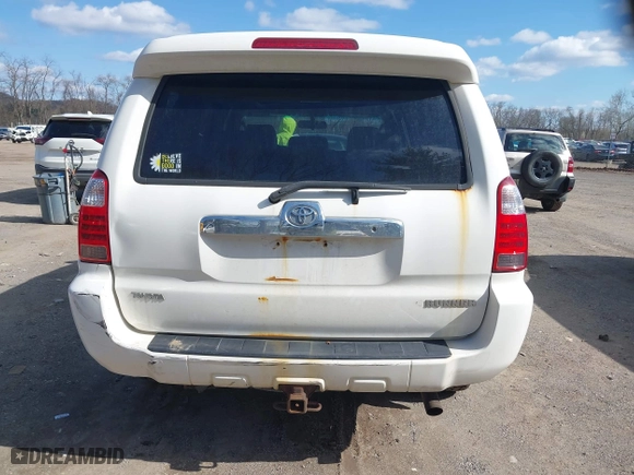 2006 Toyota 4Runner SR5 with VIN JTEBU14R168070401, listed as a IAAI auction lot 41977312 with 195,902 mi miles. Bid and sale history available at carsss.com. Image 16.