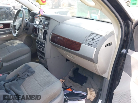 2010 Chrysler Town & Country Touring with VIN 2A4RR5D12AR359509, listed as a IAAI auction lot 42178261 with 160,707 mi miles and . Bid and sale history available at DreamBid. Image 5.