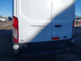 2018 Ford Transit с VIN 1FTBW2CM6JKA87295, выставлен на аукционе IAAI как лот 41616873 с пробегом 92 466 миль миль и . История ставок и продаж доступна на DreamBid. Изображение 6.