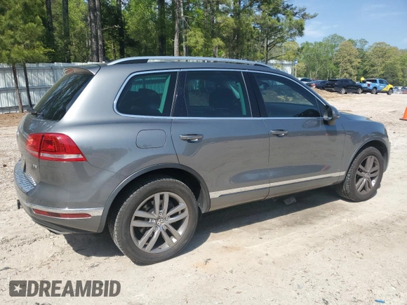 2016 Volkswagen Touareg Sport с VIN WVGEF9BP1GD012594, выставлен на аукционе Copart как лот 52438305 с пробегом 125 204 миль миль и Списание • Salvage title. История ставок и продаж доступна на DreamBid. Изображение 3.