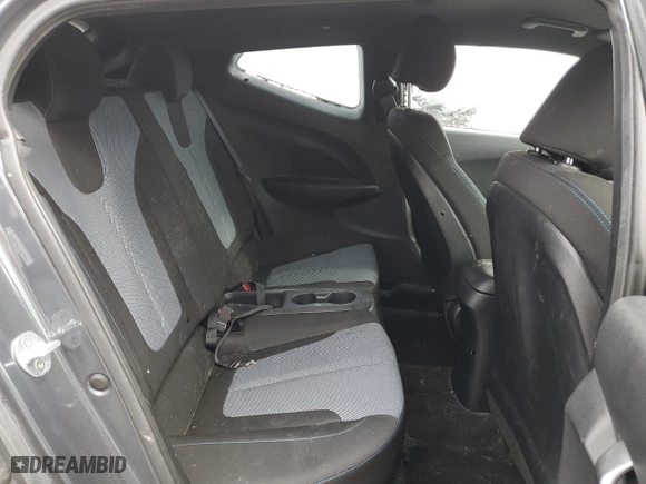 2019 Hyundai Veloster 2.0 with VIN KMHTG6AF4KU011847, listed as a Copart auction lot 84816564 with 63,746 mi miles and Non Repairable. Bid and sale history available at carsss.com. Image 10.