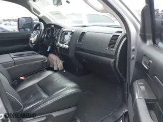 2011 Toyota Tundra 2WD Truck with VIN 5TFRY5F13BX105493, listed as a IAAI auction lot 41340567 with 119,259 mi miles. Bid and sale history available at carsss.com. Image 5.