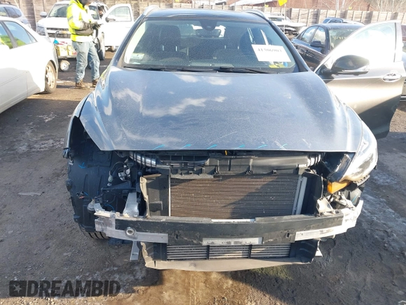 2019 Infiniti QX30 Luxe z VIN SJKCH5CR0KA008896, wystawiony jako IAAI lot #41306903 z przebiegiem 37 459 mil mil oraz . Historia ofert i sprzedaży dostępna na DreamBid. Obrazek 6.