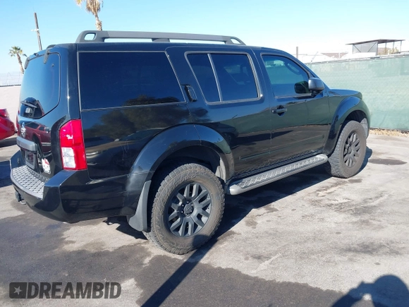 2008 Nissan Pathfinder SE with VIN 5N1AR18U58C650553, listed as a IAAI auction lot 41473775 with 227,791 mi miles. Bid and sale history available at carsss.com. Image 4.