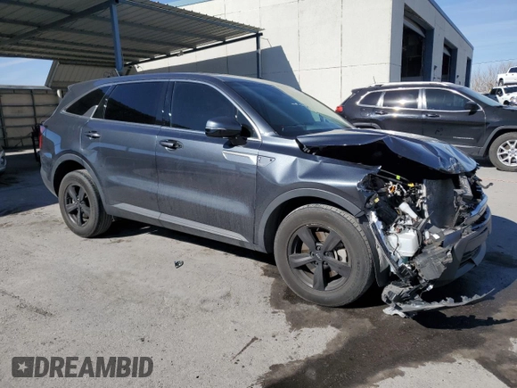2022 Kia Sorento LX with VIN 5XYRG4LC2NG125907, listed as a Copart auction lot 42705195 with 49,529 mi miles and Salvage Title. Bid and sale history available at carsss.com. Image 4.