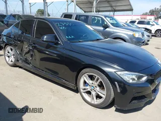 2014 BMW 3 Series 328i z VIN WBA3C1C54EK117252, wystawiony jako IAAI lot #42338440 z przebiegiem 126 877 mil mil oraz . Historia ofert i sprzedaży dostępna na DreamBid. Obrazek 1.