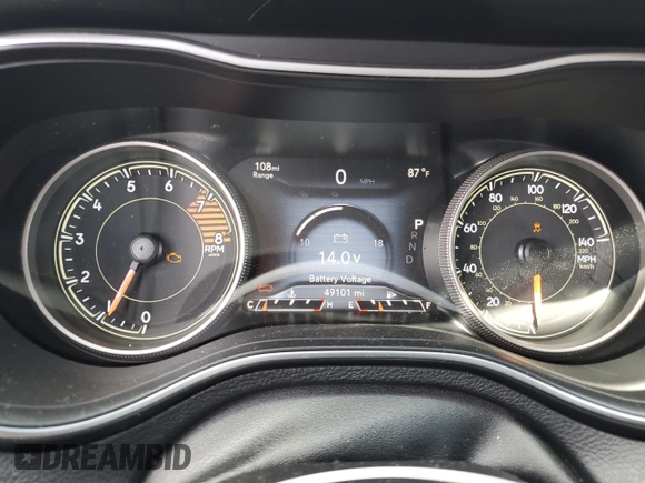 2019 Jeep Cherokee Limited with VIN 1C4PJMDX3KD305174, listed as a Copart auction lot 67926194 with 49,101 mi miles and Salvage title. Bid and sale history available at DreamBid. Image 9.