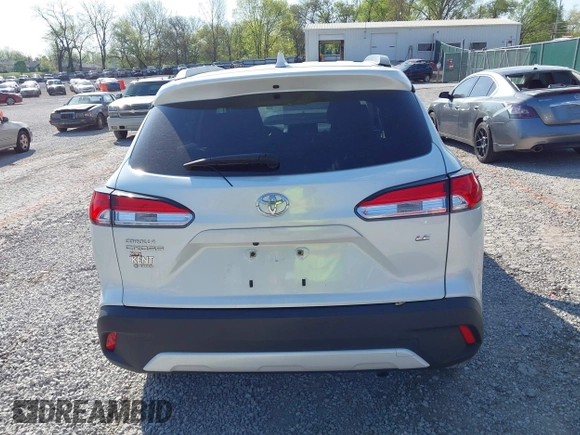 2022 Toyota Corolla Cross LE z VIN 7MUCAAAG3NV012231, wystawiony jako IAAI lot #42022931 z przebiegiem 30 335 mil mil oraz . Historia ofert i sprzedaży dostępna na DreamBid. Obrazek 16.