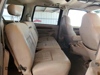 2001 Ford Excursion Limited z VIN 1FMNU43S31EA19303, wystawiony jako Copart lot #55433165 z przebiegiem 319 470 mil mil oraz Czysty tytuł • Clean title. Historia ofert i sprzedaży dostępna na DreamBid. Obrazek 11.