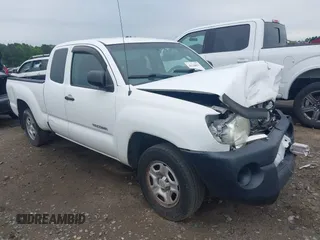 2008 Toyota Tacoma z VIN 5TETX22N98Z540360, wystawiony jako IAAI lot #42230033 z przebiegiem 135 435 mil mil oraz . Historia ofert i sprzedaży dostępna na DreamBid. Obrazek 1.