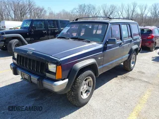 1996 Jeep Cherokee SE z VIN 1J4FJ28S2TL128682, wystawiony jako IAAI lot #41752453 z przebiegiem 270 167 mil mil oraz . Historia ofert i sprzedaży dostępna na DreamBid. Obrazek 2.