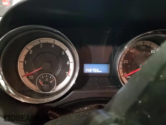 2018 Dodge Grand Caravan SXT with VIN 2C4RDGCG8JR239252, listed as a Copart auction lot 81363264 with 148,766 mi miles and Salvage Title. Bid and sale history available at DreamBid. Image 9.