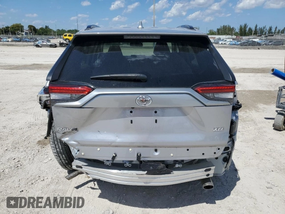 2021 Toyota RAV4 XLE with VIN 2T3W1RFV6MC162281, listed as a Copart auction lot 50982205 with 29,596 mi miles and Salvage Title. Bid and sale history available at carsss.com. Image 6.
