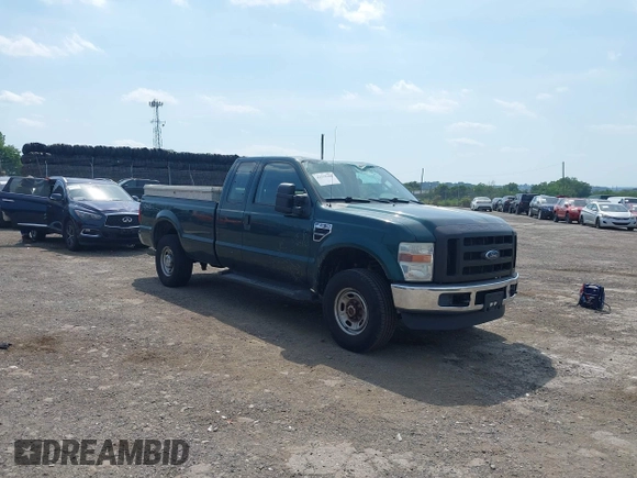 2010 Ford F-250 XL z VIN 1FTSX2B55AEB34547, wystawiony jako IAAI lot #42579306 z przebiegiem 125 938 mil mil oraz . Historia ofert i sprzedaży dostępna na DreamBid. Obrazek 1.