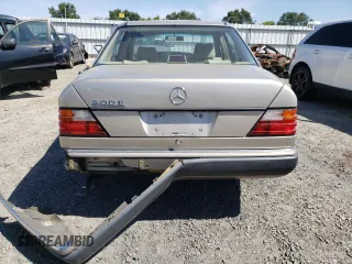 1991 Mercedes-Benz 300 with VIN WDBEA30D1MB497396, listed as a Copart auction lot 55834195 with 179,323 mi miles and Salvage Title. Bid and sale history available at carsss.com. Image 6.