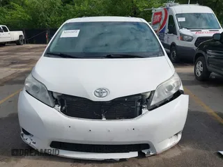 2017 Toyota Sienna LE Auto Access Seat with VIN 5TDKZ3DC0HS825095, listed as a IAAI auction lot 42222054 with 318,349 mi miles and . Bid and sale history available at DreamBid. Image 13.